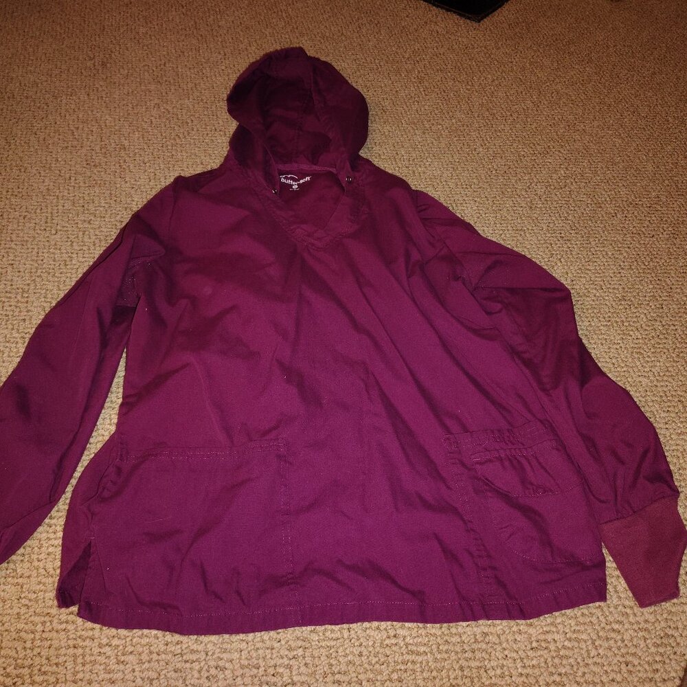 Scrub set